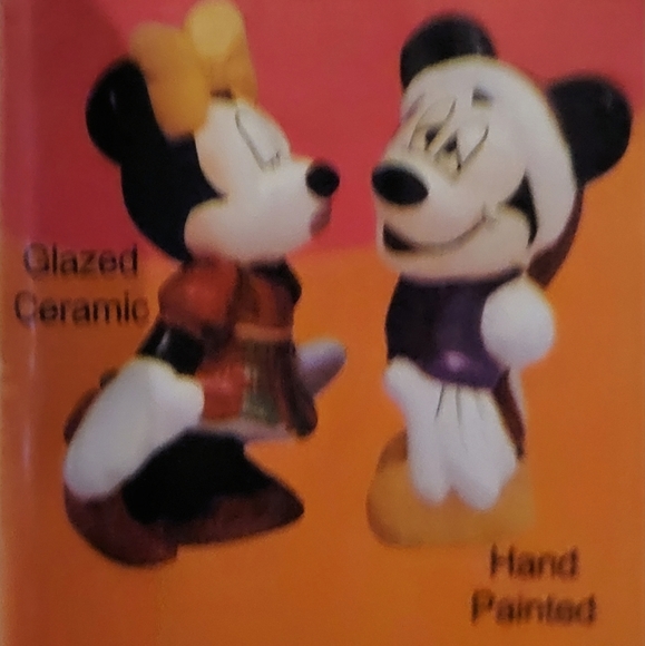 Mickey and Minnie Mouse christmas salt and pepper shakers - Picture 4 of 8
